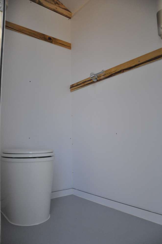 cabine toilette sèche terra preta sanitaires